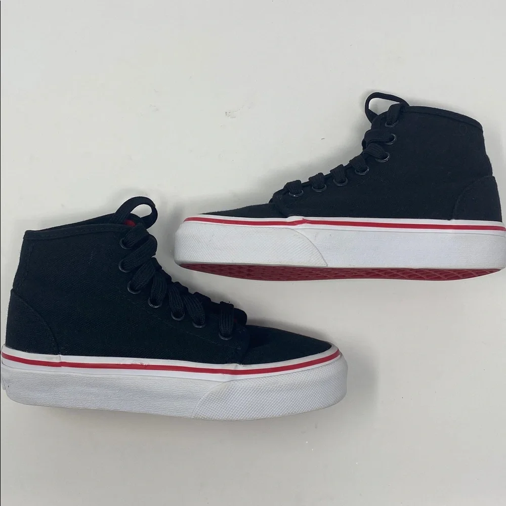 Kids Vans Black and Red Canvas High-Tops Skateboard shoes size Y 10.5